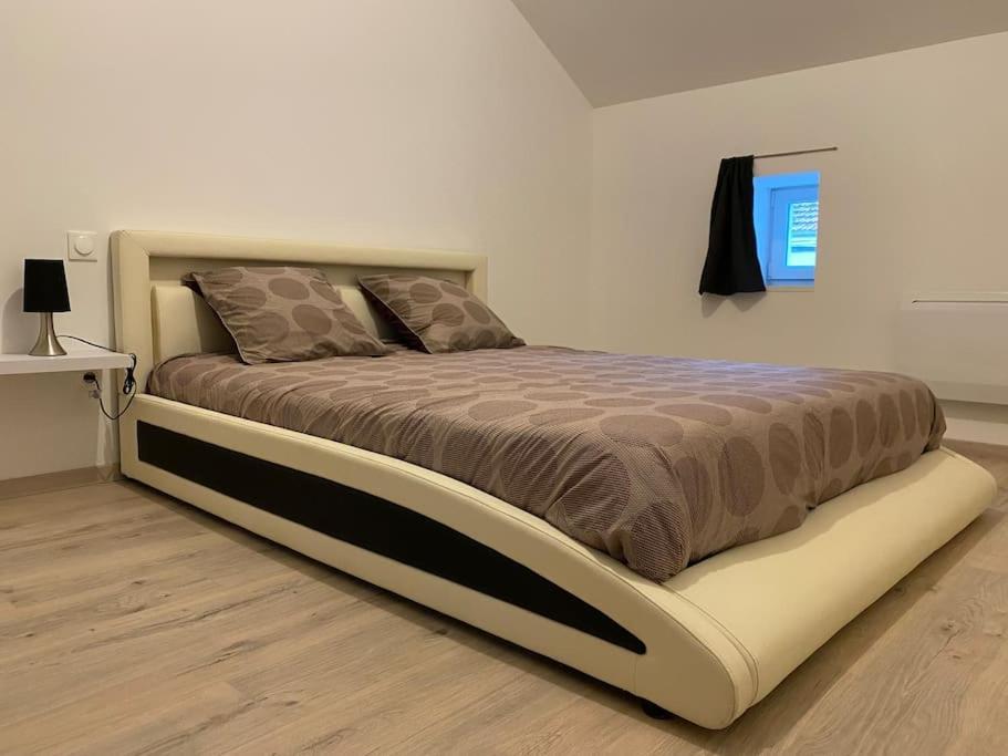 L'Avison Apartment Bruyeres Ngoại thất bức ảnh