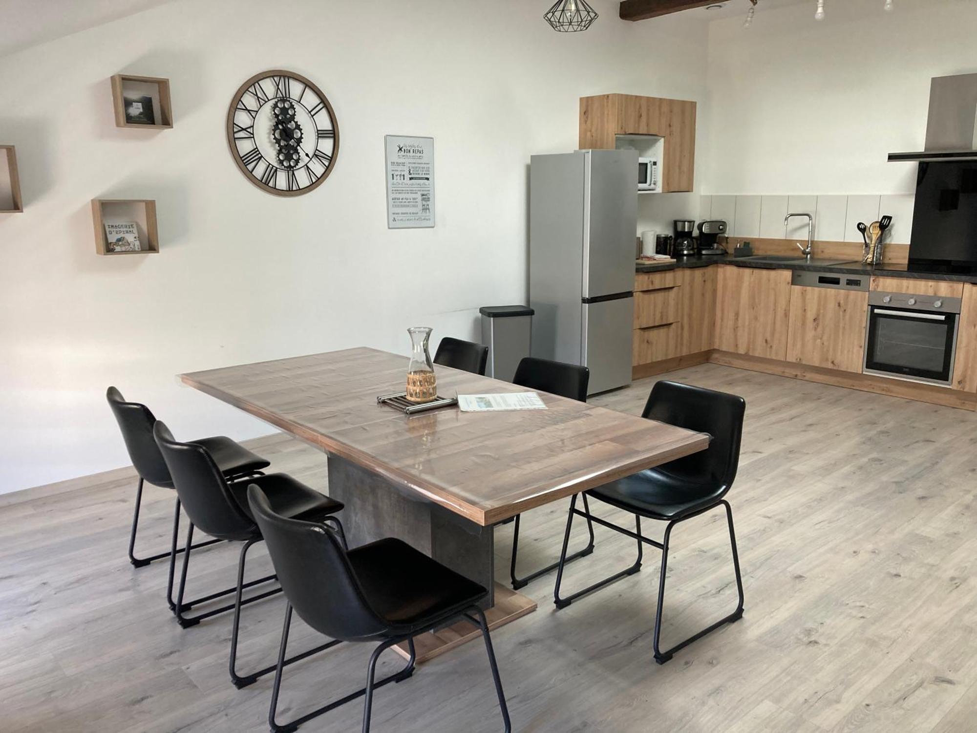 L'Avison Apartment Bruyeres Ngoại thất bức ảnh